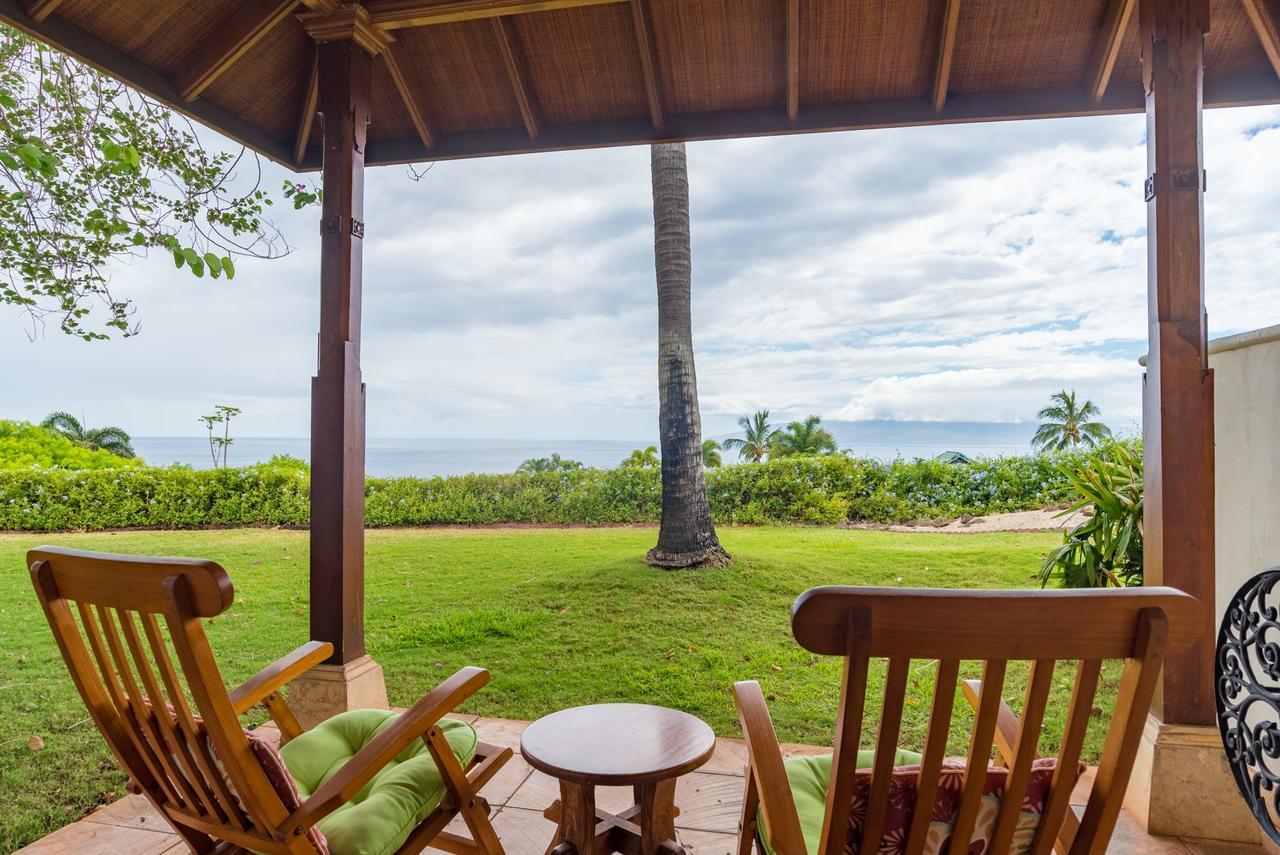 Bed and Breakfast Ho'Oilo House à Launiupoko Extérieur photo